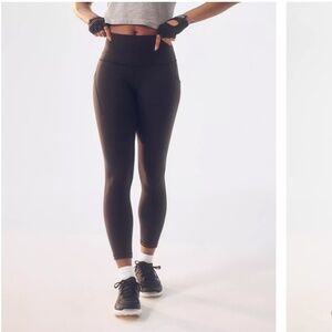 Fast and Free High-Rise Tight with Pockets 25"